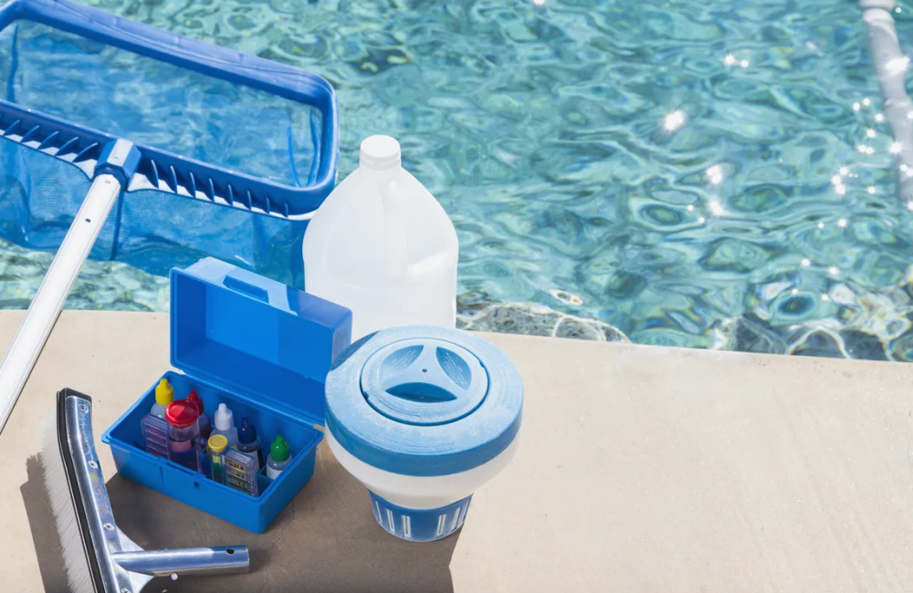 Pool Cleaning 